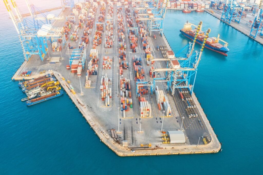 Conteneurs sur le port